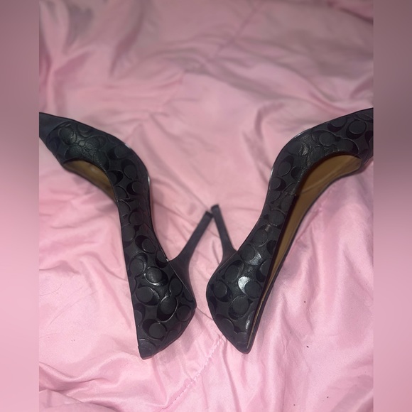 Coach Leather / like swade very pretty soft pointed toe heels!!!🖤😍 size 9.5 - Picture 13 of 16